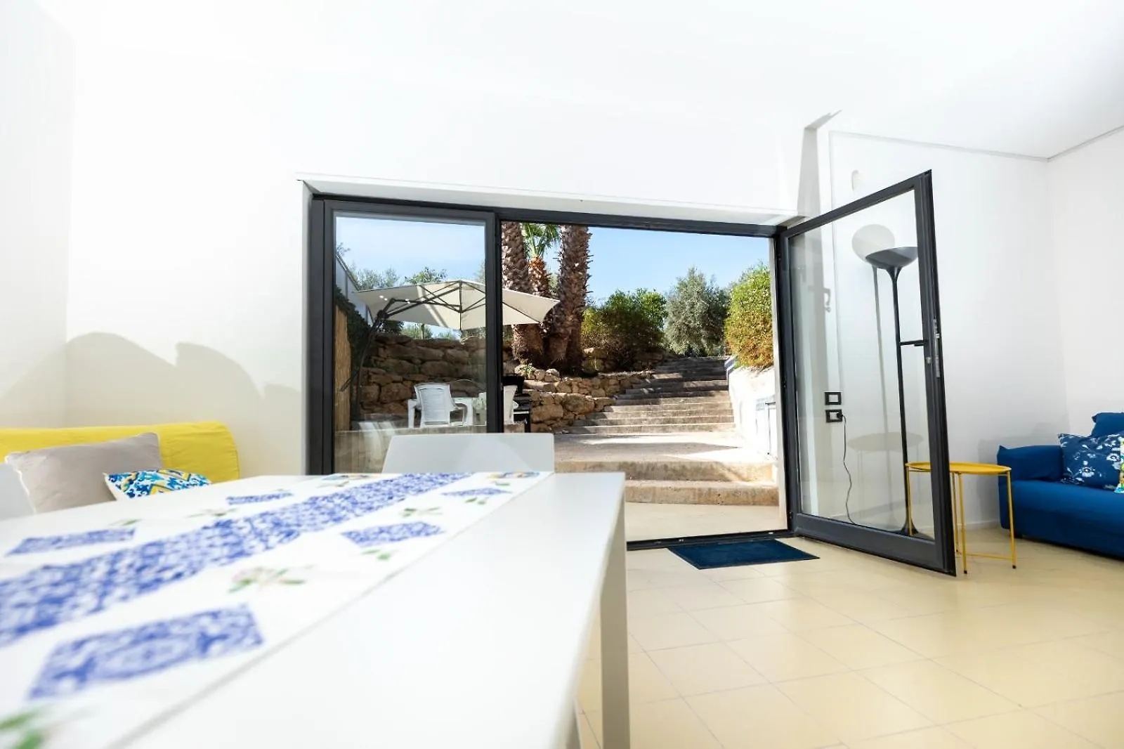 Casa Piazza Apartment Cartabubbo